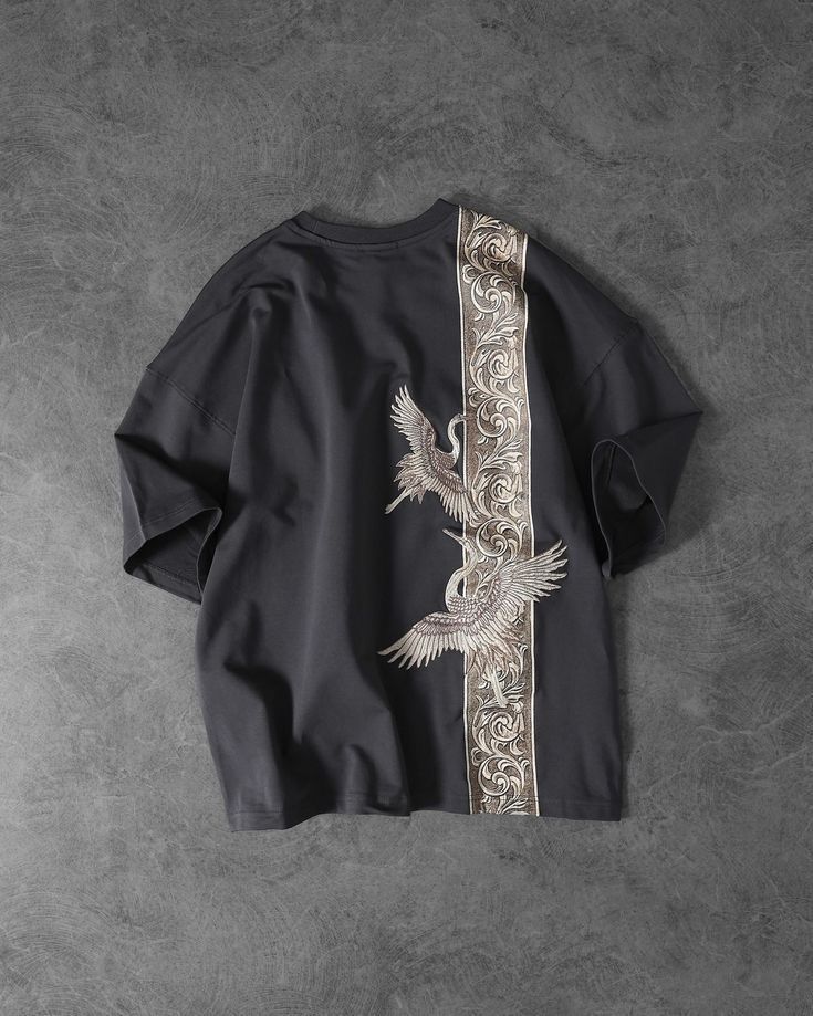 Drop shadow print tshirt